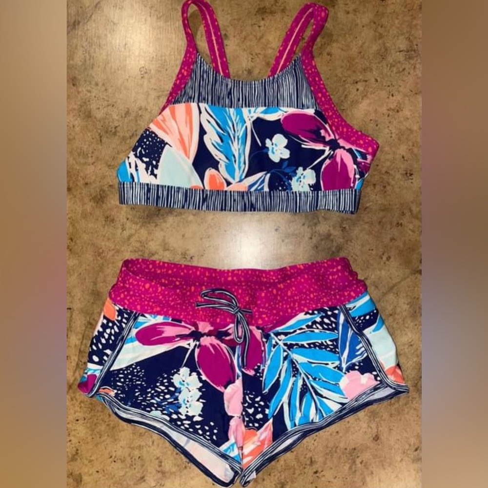 Athleta Girls size 8-10 swimsuit
